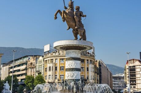 İzmir Çıkışlı Kosovalı Baştanbaşa Balkan Turu Air Albania Havayolları İle Extra Turlar ve Akşam Yemekleri Dahil